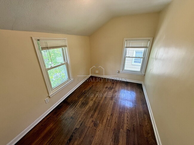 Building Photo - 472 Keck St