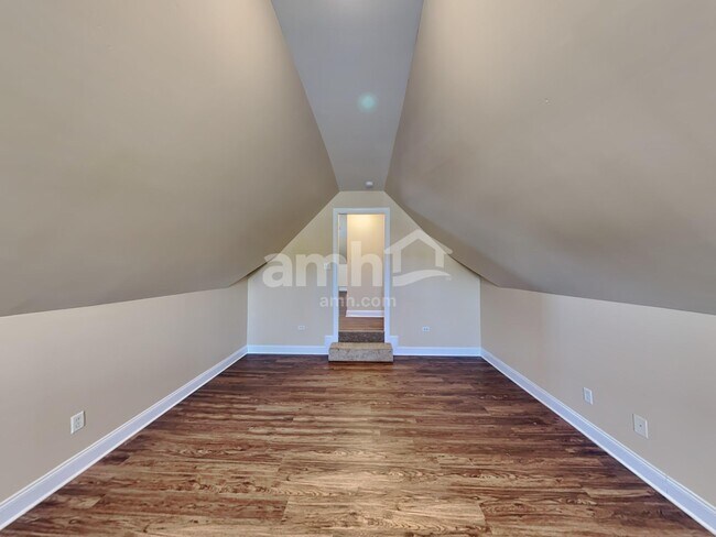 Building Photo - 636 Osborne Ln