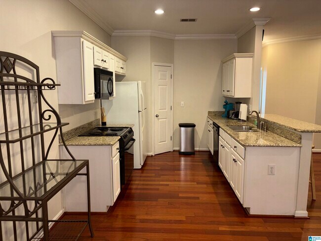 Building Photo - 805 Narrows Point Dr