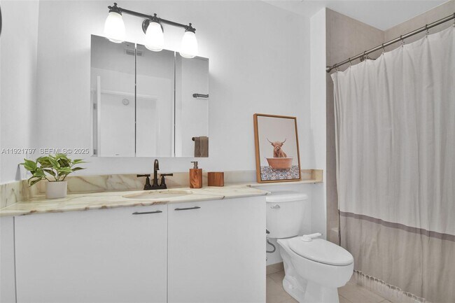 Building Photo - 234 NE 3rd St