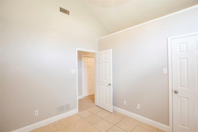 Building Photo - 10686 Rosebud Ct