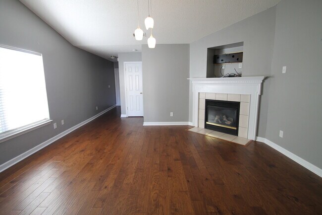Building Photo - Exclusively Offered by Muse Realty, LLC
