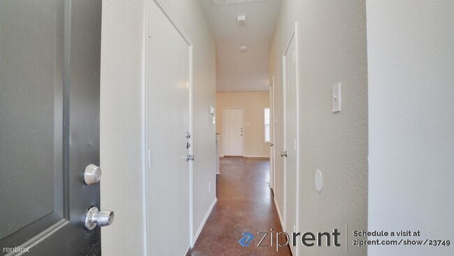 Building Photo - 3 br, 2 bath Townhome - 2340 Aldergate Dr,...