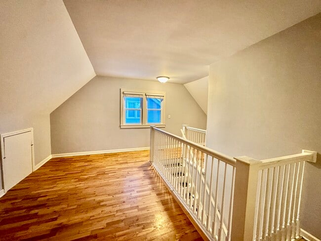 Building Photo - 28W791 Batavia Rd