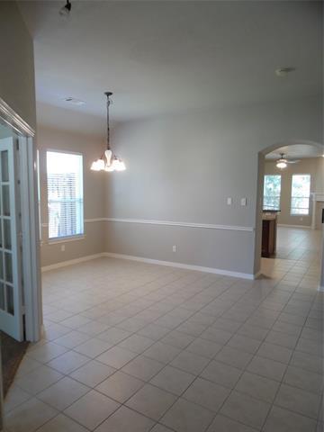 Building Photo - 8572 Davis Dr