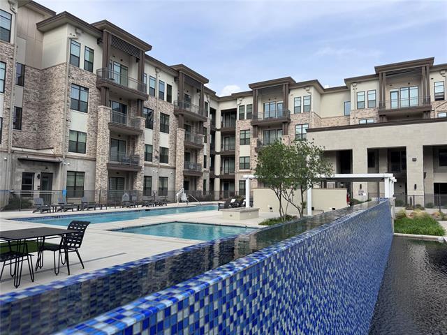 Building Photo - 2700 Old Denton Rd