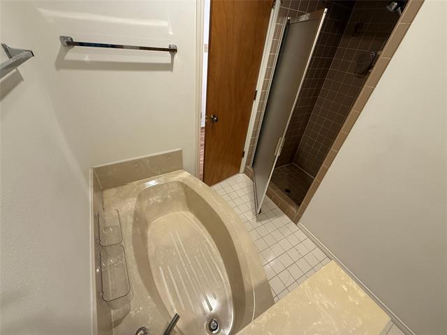 Building Photo - 5883 Westhaven Dr