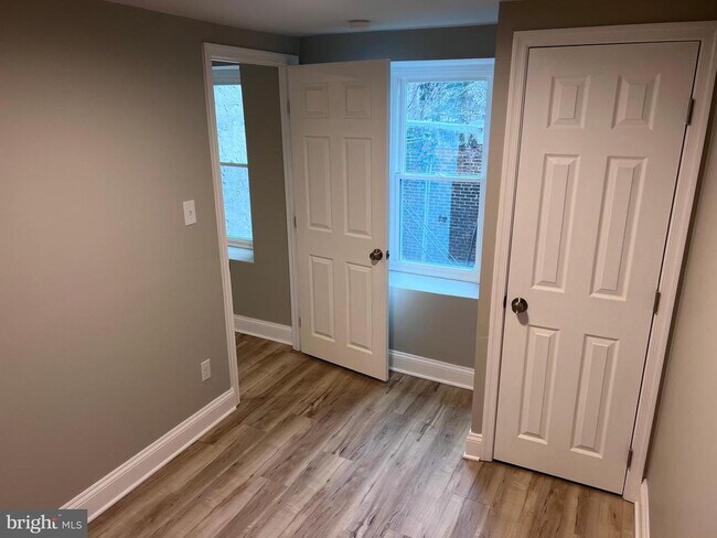 Building Photo - 137 Vassar St