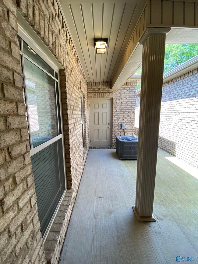 Building Photo - 46 Cypress Point Dr