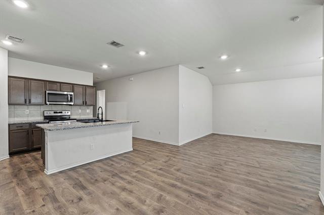 Building Photo - 714 Windmill St