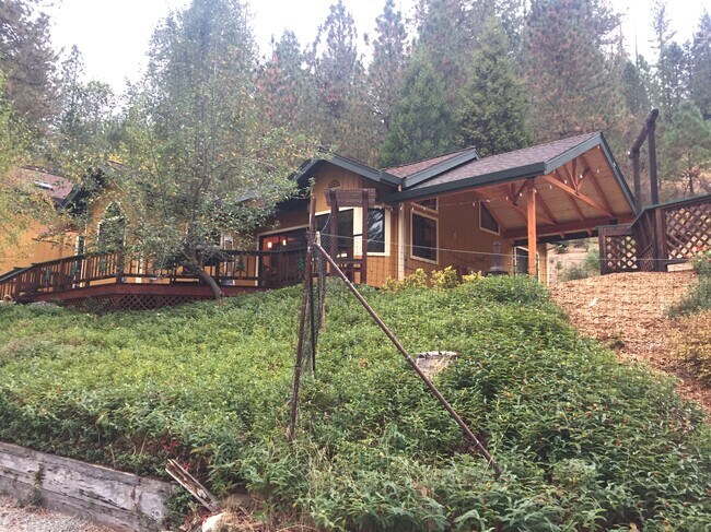 Primary Photo - 26927 Manzanita Ct