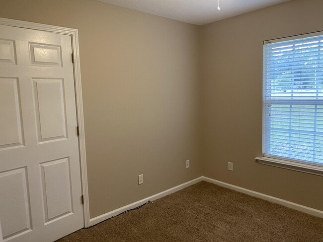 Building Photo - 6160 GA-169