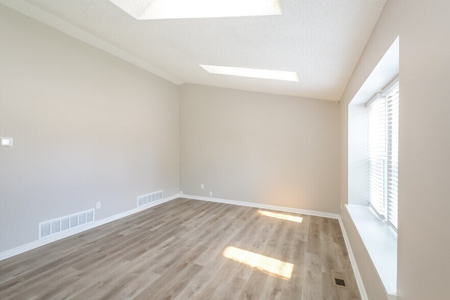 Building Photo - 4557 Gibraltar Way