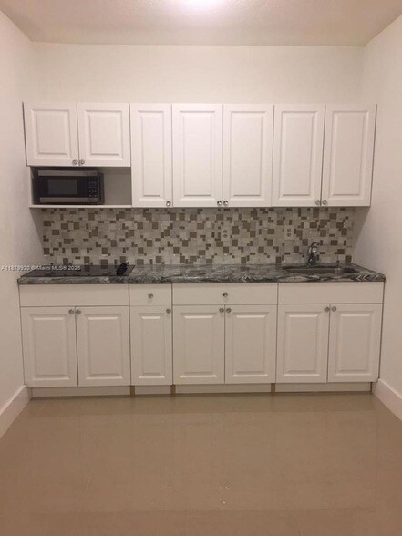 Primary Photo - 7251 SW 137th Ct