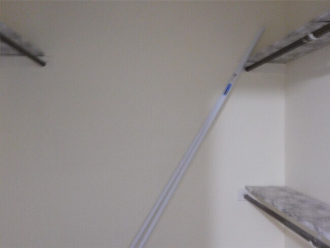 Building Photo - 414 1st St