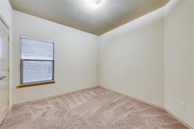 Building Photo - 15825 Carlton Oaks Dr