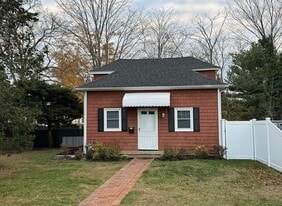 Building Photo - 26 Marvin St