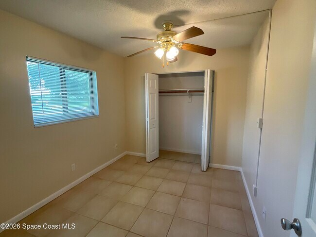 Building Photo - 435 Catamaran Dr