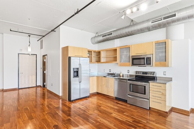 Building Photo - Available NOW!! Avenue Lofts Studio