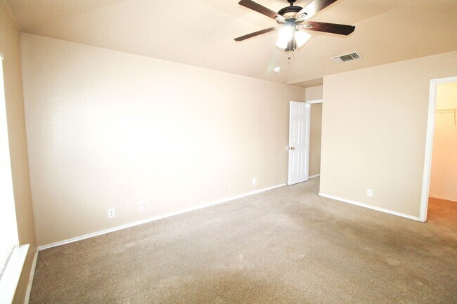 Building Photo - 126 Hallie Pass