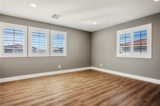 Building Photo - 632 Cultures St