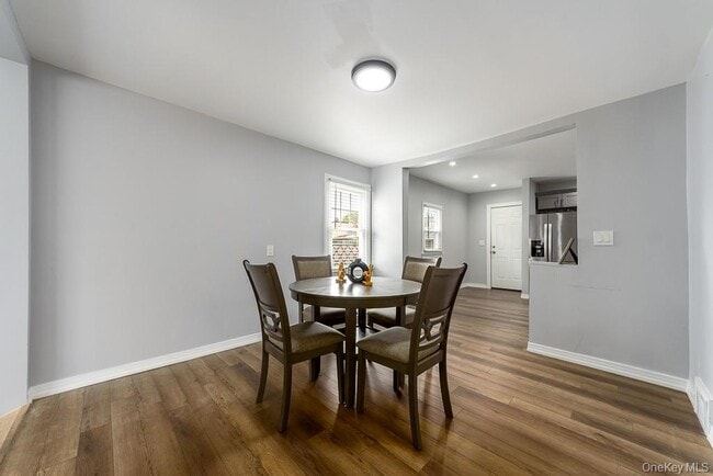 Building Photo - 44 Lincoln St