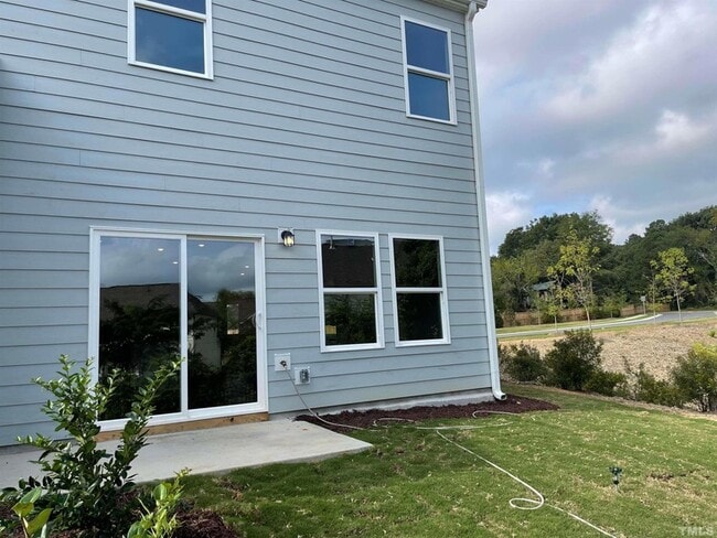 Building Photo - 101 Joneshaven Dr