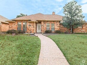 Building Photo - 18516 Featherwood Dr