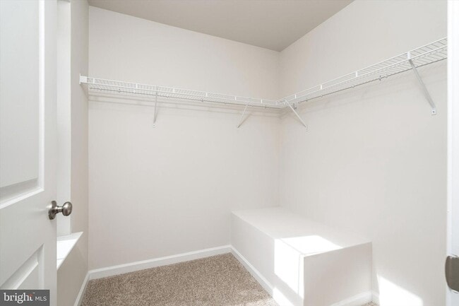 Building Photo - 59 Peregrine Way