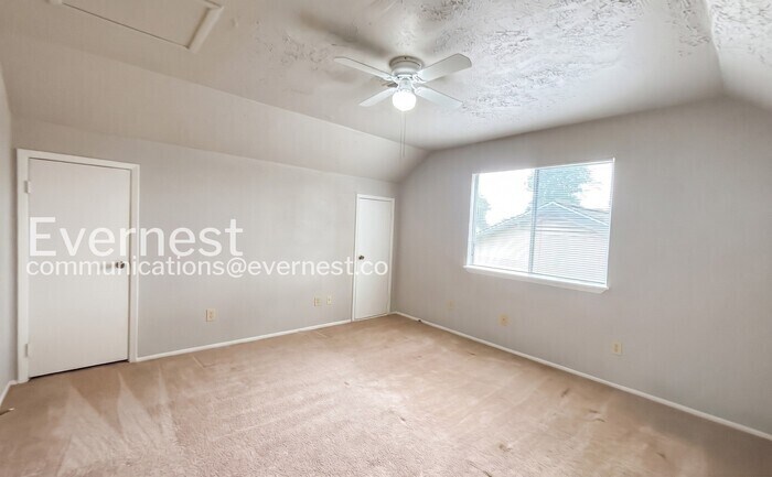 Building Photo - 3615 Country Rd