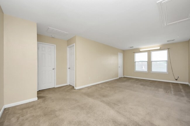 Building Photo - 15202 Lynford Crest Dr