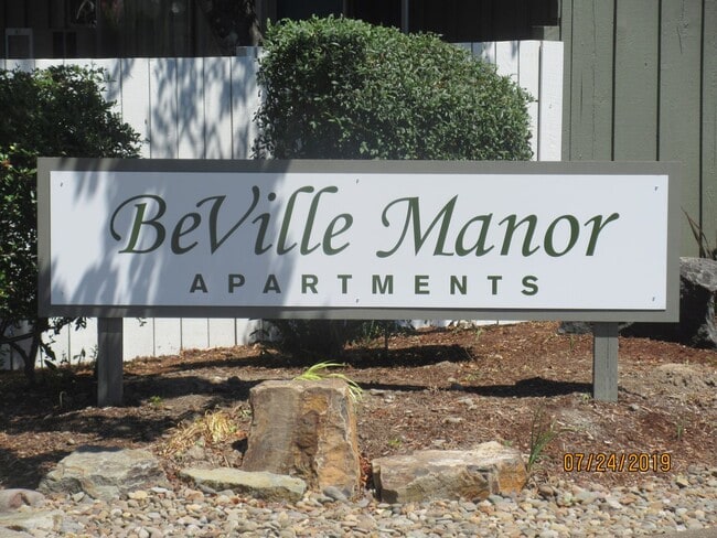 Building Photo - (248) BeVille Apartments -  1 Bedroom / 1 ...