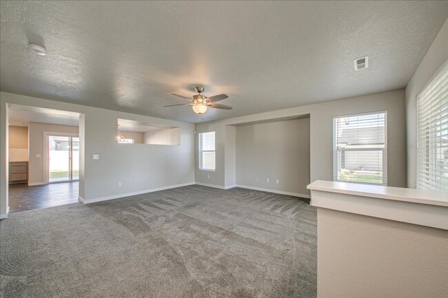 Building Photo - Two Story, Spacious Star Home!