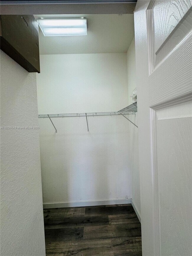 Building Photo - 10800 NW 88th Terrace