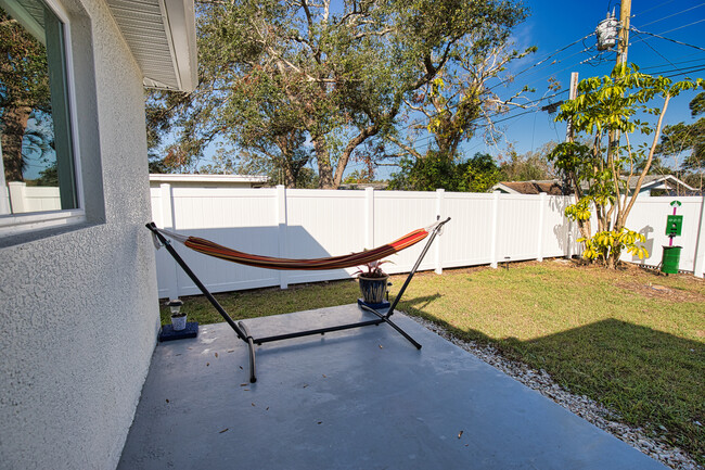 Building Photo - 3887 Hawkeye Cir