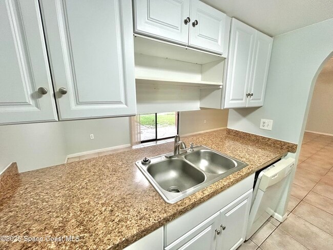 Building Photo - 176 San Juan Cir