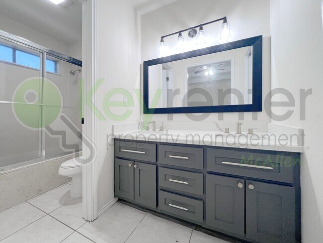 Building Photo - Beautiful 3 bedroom/ 2 bath home in McAllen
