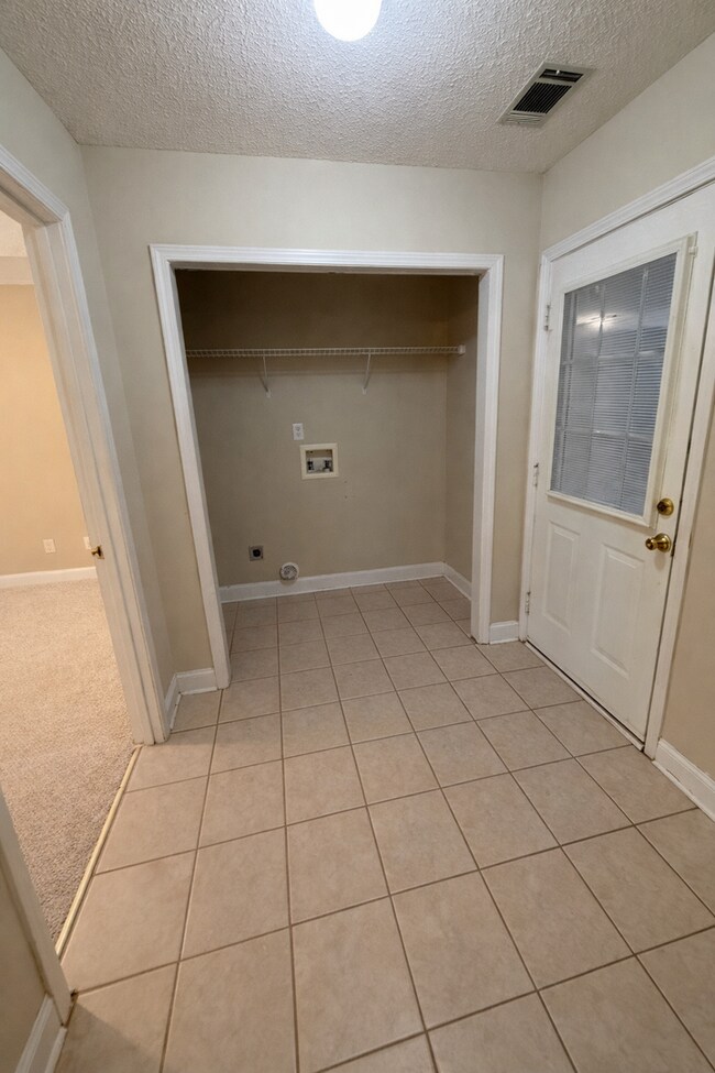 Building Photo - Charming Bonaire Home with Workshop, Privacy Fence & Spacious Layout!