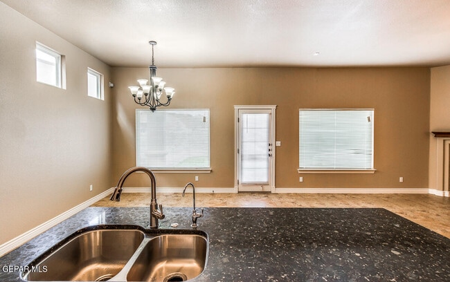 Building Photo - 3644 Almond Beach Dr