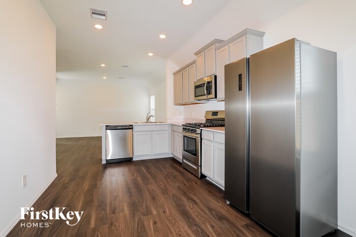 Building Photo - 18450 Cobalt Cove Ln
