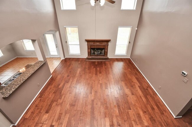 Building Photo - 2523 Sunstone Ln