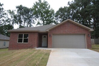 Building Photo - First Available Showing 11/1/25