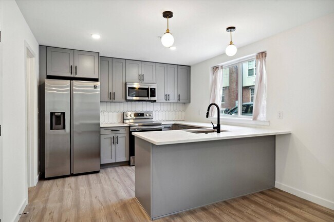 Building Photo - 1338 N 15th St