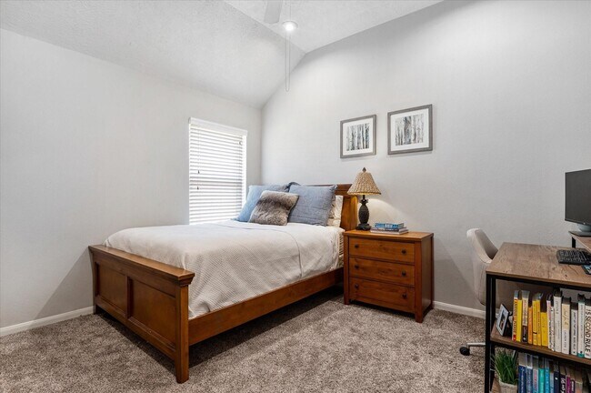 Building Photo - 5830 Whitwell Dr