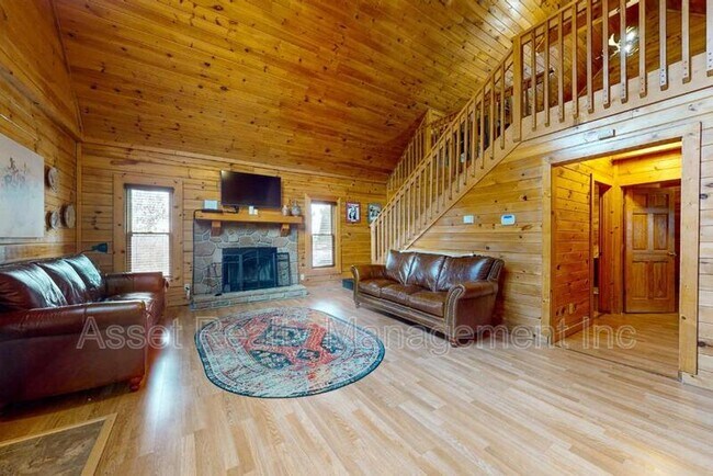Building Photo - 2632 Camden Way