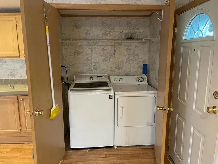 Building Photo - 37 Hubbard Ave