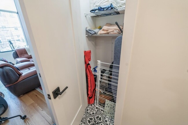 Building Photo - 520 Palisade Ave