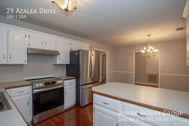 Building Photo - 29 Azalea Dr