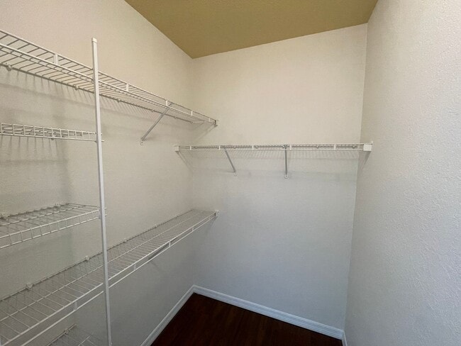 Building Photo - Water View!! 4 Bedroom/2 Bath Orlando Condo in Bella Terra!