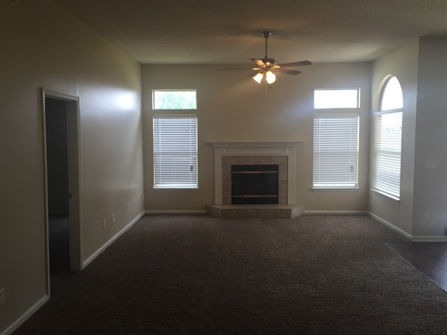 Building Photo - 4406 Hanging Moss Dr